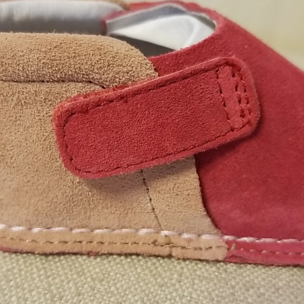 Pipit Toddler Flower Shoes in Apricot/Camel